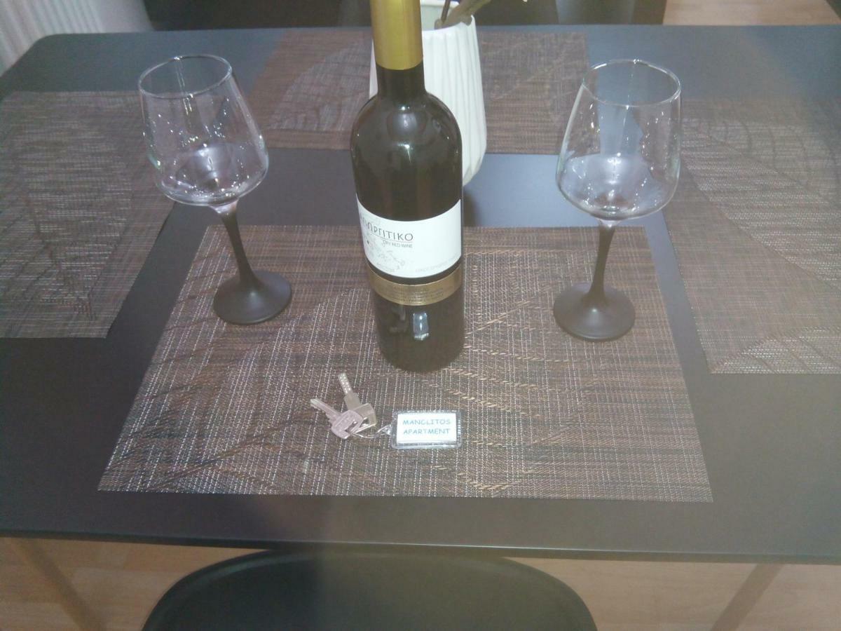 אתונה Manolitos Apartments 5 מראה חיצוני תמונה